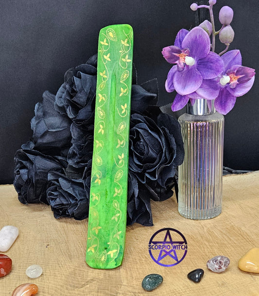 MYGA COLOURED WOODEN INCENSE HOLDER - GREEN AND GOLD