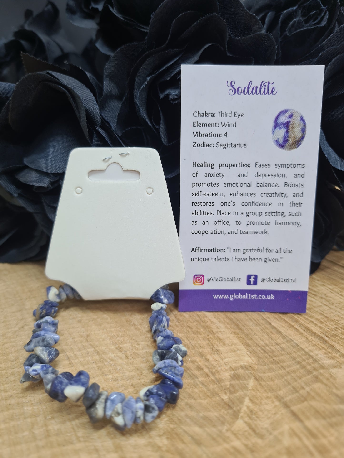 GEMSTONE CHIP STRETCH BRACELET - SODALITE